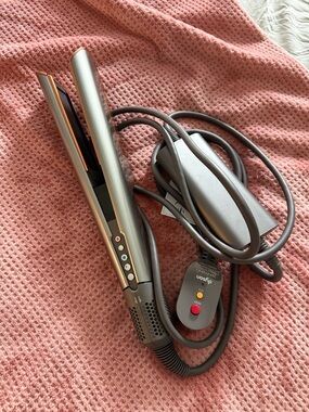 Dyson Airstrait Straightener